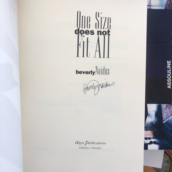 ONE SIZE DOES NOT FIT ALL • Coffee Table Book - Picture 4 of 8